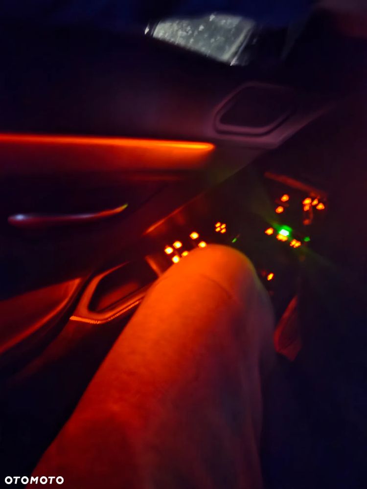 BMW Seria 6 650i xDrive - 14