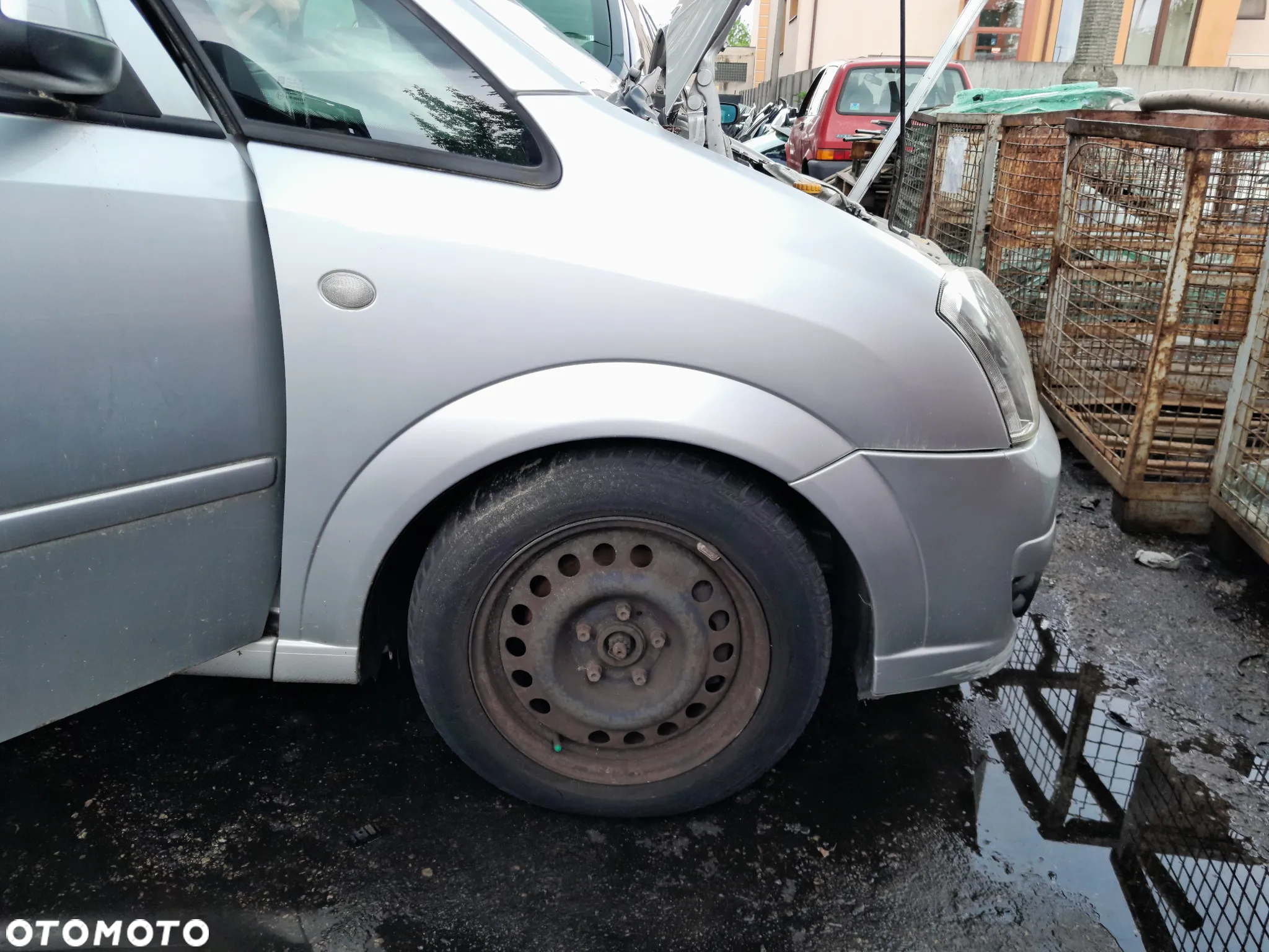 Błotnik przedni prawy OPEL Meriva A 02-10r. Z157 - 2