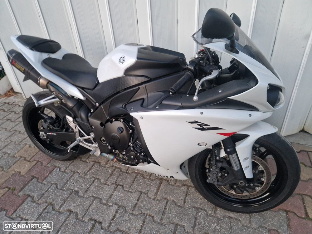 Yamaha YZF R1  Possível Financiamento - 17