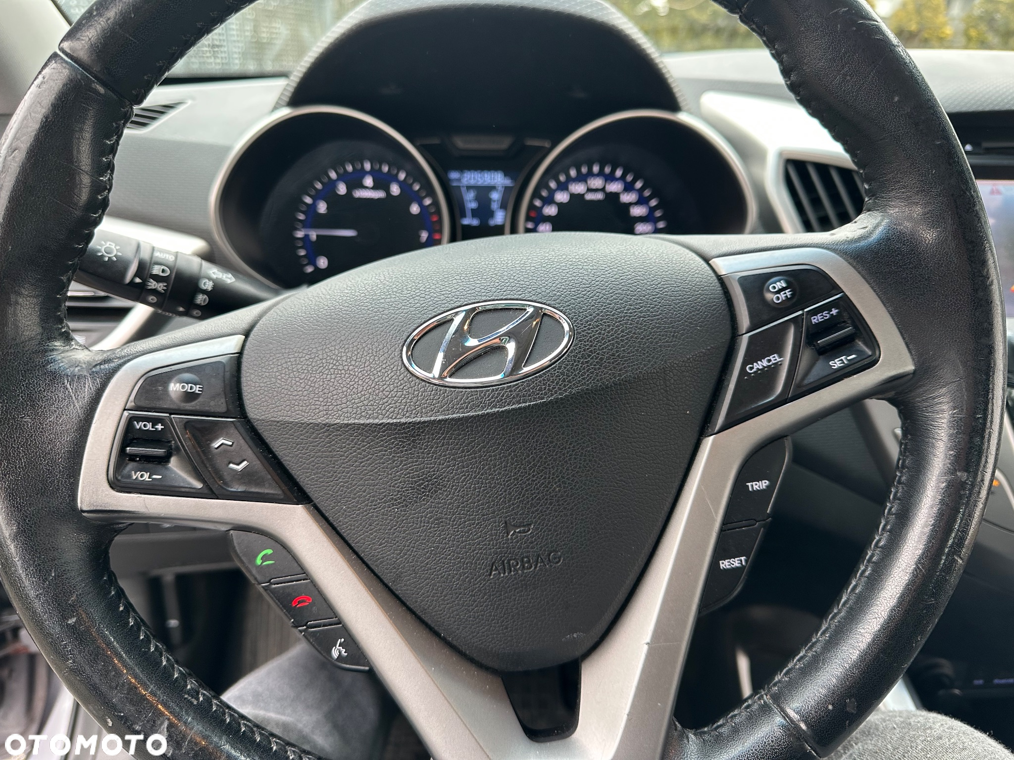Hyundai Veloster 1.6 GDI Premium - 18