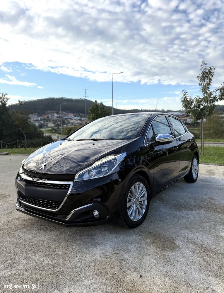 Peugeot 208 1.6 BlueHDi Allure - 1