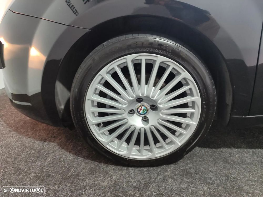 Alfa Romeo MiTo 1.3 JTD Progression S&S - 32