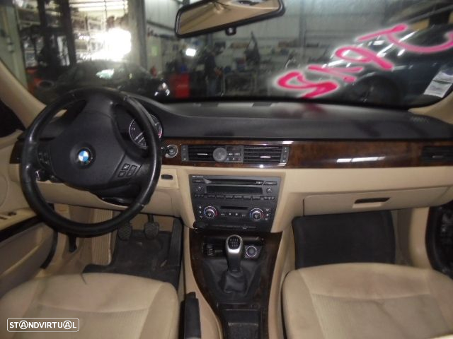 Carro MOT: N47D20C CXVEL: CBB BMW  E90 FASE 2 2009 318D 143CV 4P PRETO DIESEL - 8