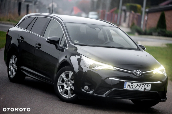 Toyota Avensis Touring Sports 2.0 D-4D Edition S+