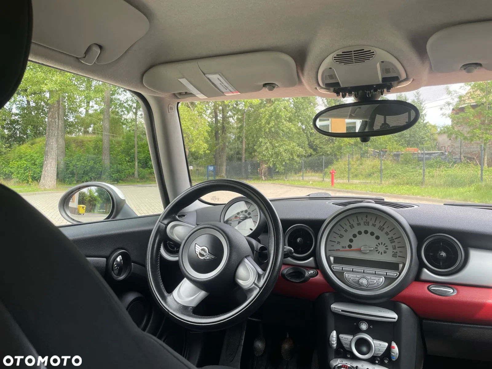 MINI Cooper Standard - 5