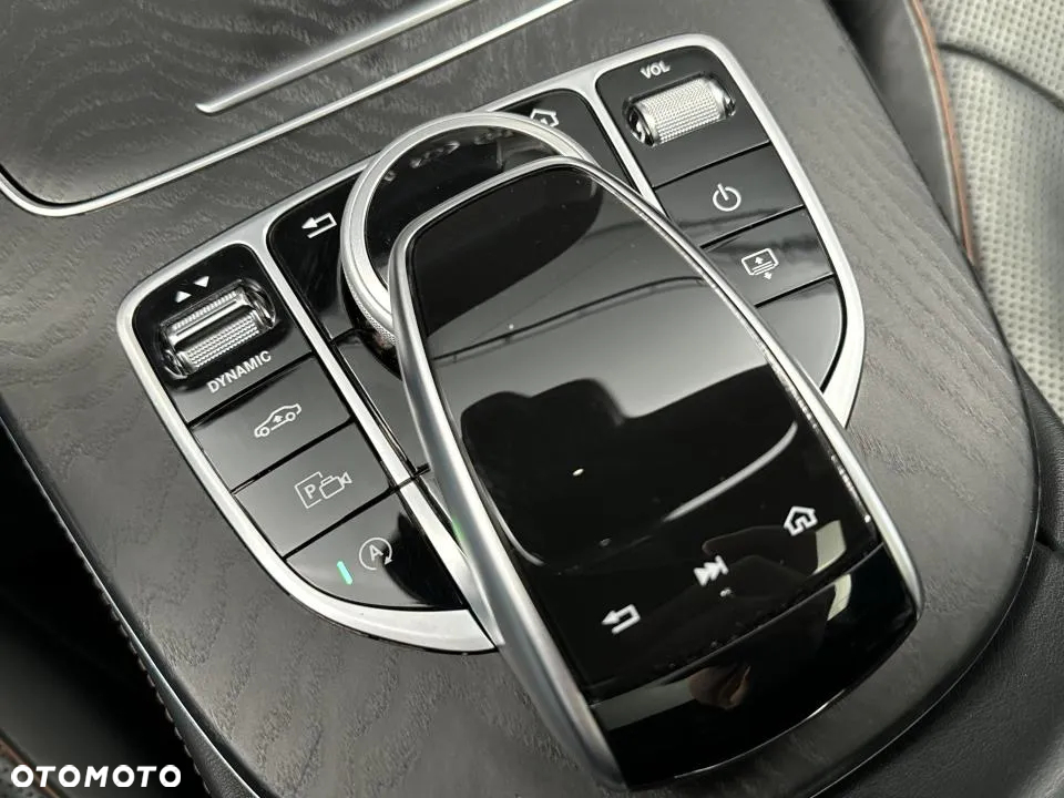 Mercedes-Benz CLS 350 9G-TRONIC Edition 1 - 21