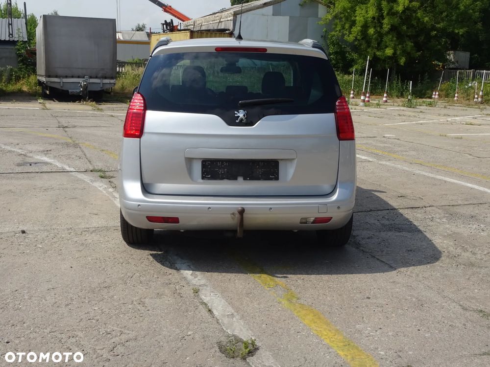 Peugeot 5008 - 6