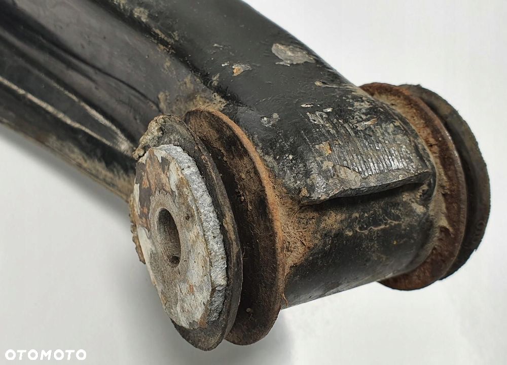 WAHACZ LEWY TYŁ VW PASSAT B5 W8 4B0505311 - 3