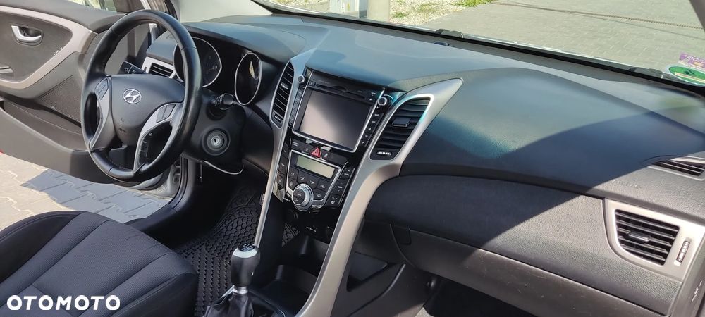 Hyundai i30 i30cw 1.4 Fifa World Cup Edition - 11