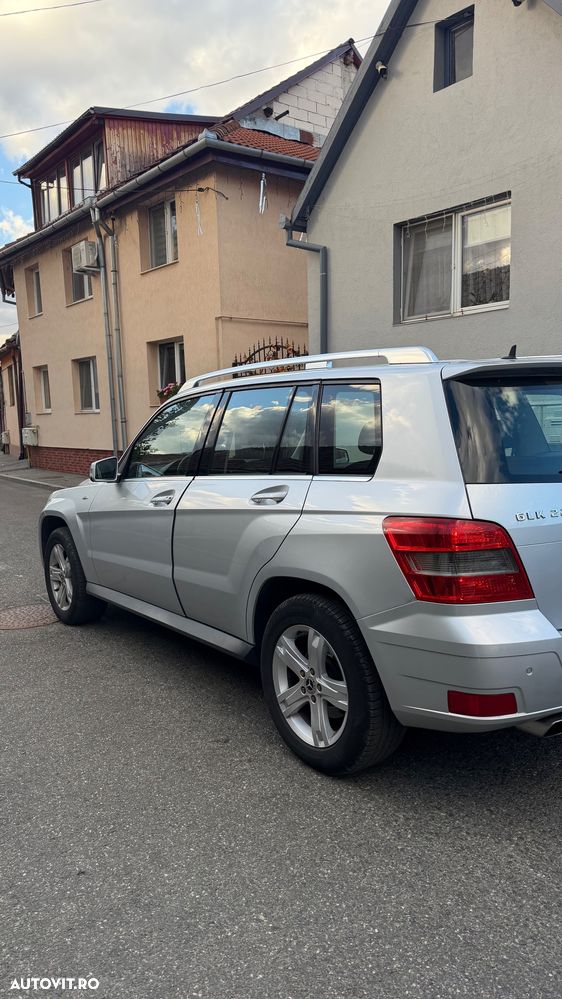 Mercedes-Benz GLK - 4