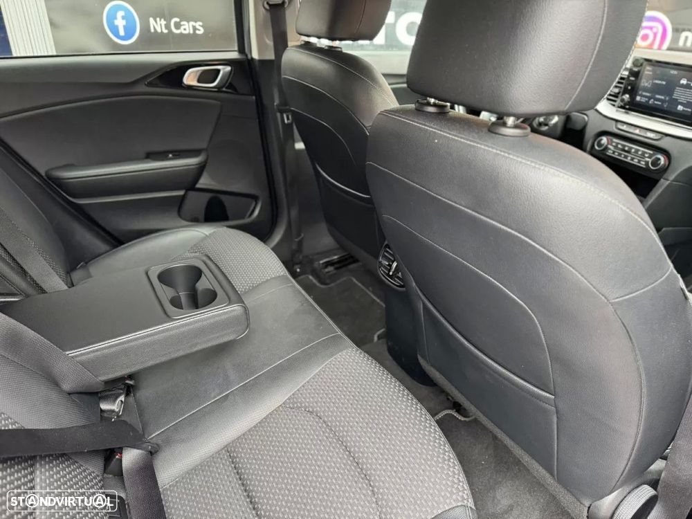 Kia Ceed SW 1.6 CRDi MHEV Drive+SRF - 14