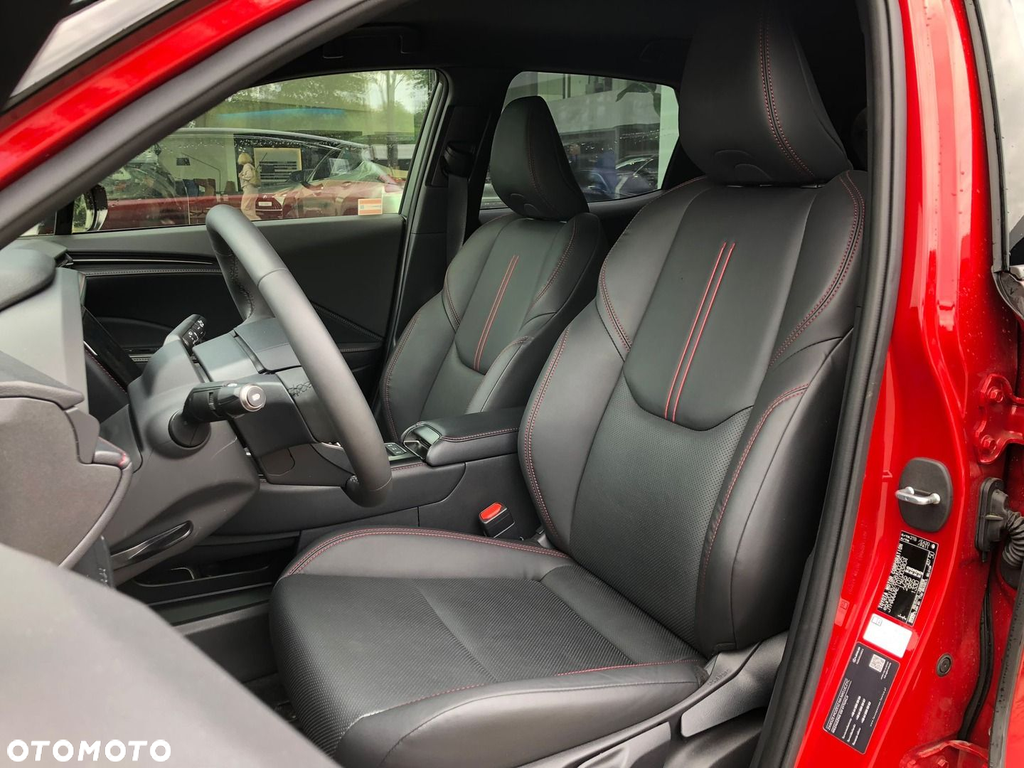 Lexus LBX 1.5 Hybrid Emotion - 6