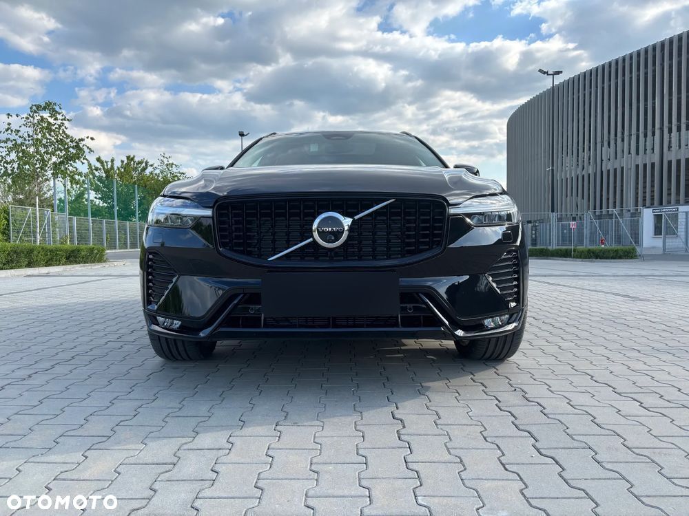 Volvo XC 60 B5 B AWD Ultimate Black Edition - 11