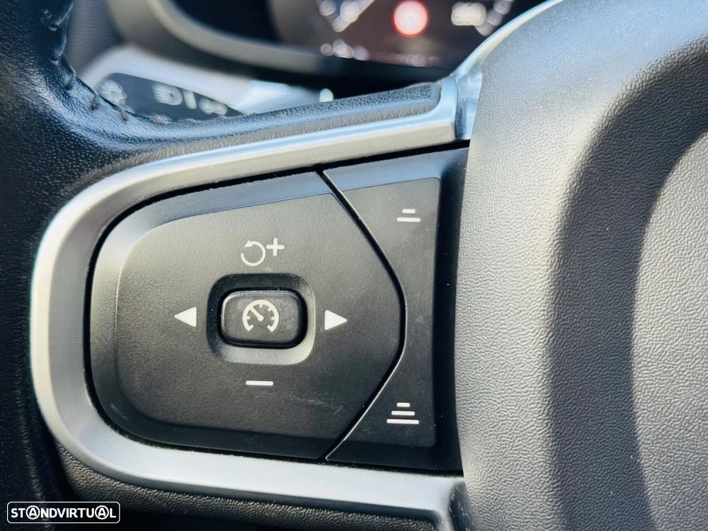 Volvo V60 2.0 D3 Inscription - 24