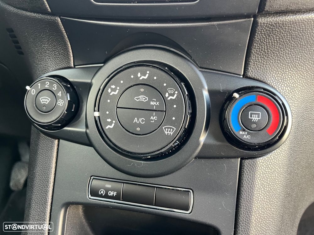 Ford Fiesta 1.5 TDCi STLine - 20