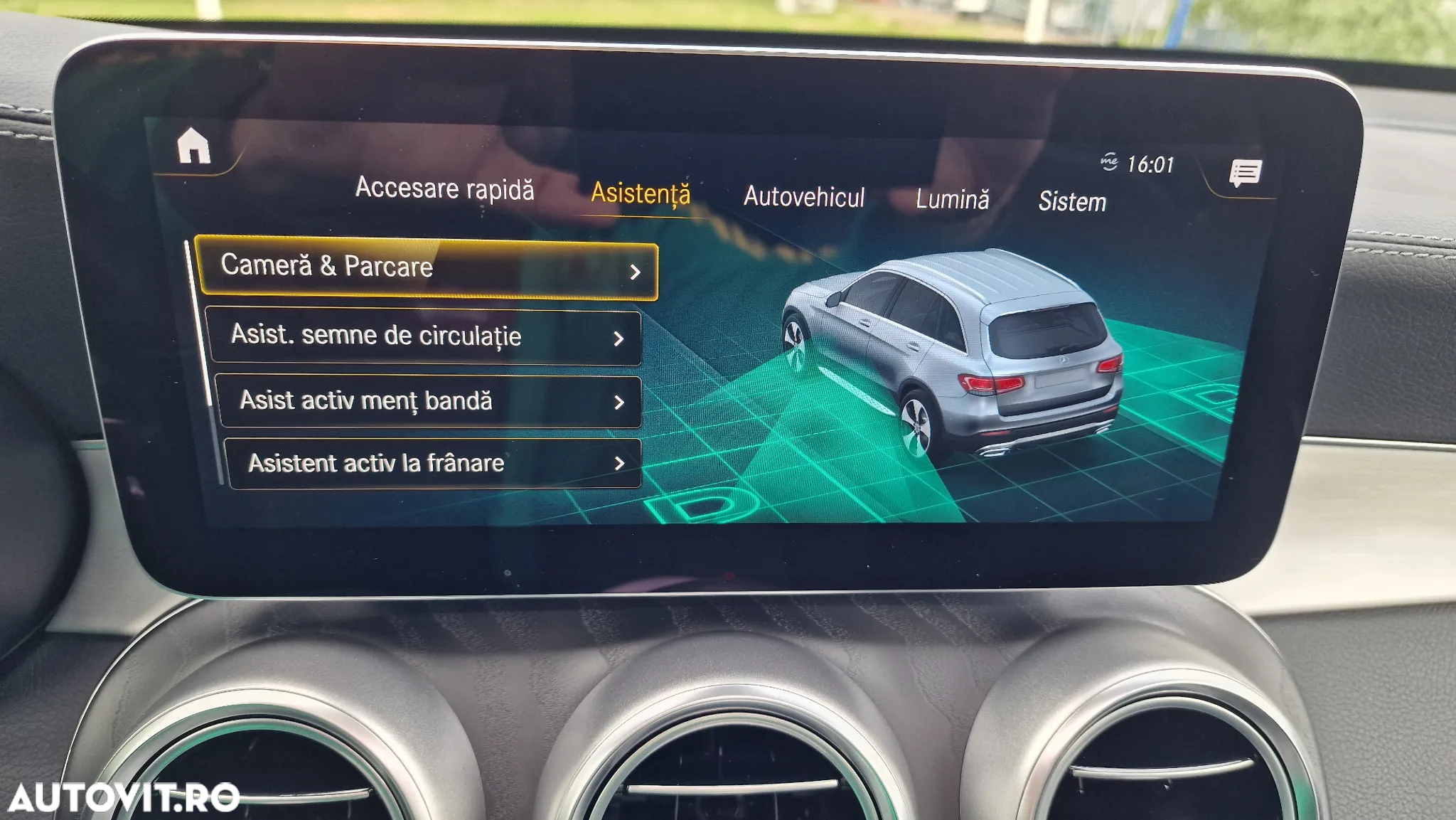 Mercedes-Benz GLC 300 d 4Matic 9G-TRONIC AMG Line - 36