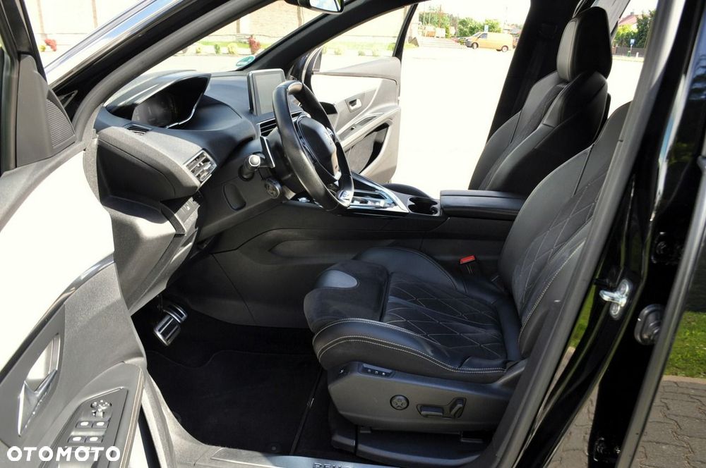 Peugeot 5008 - 23