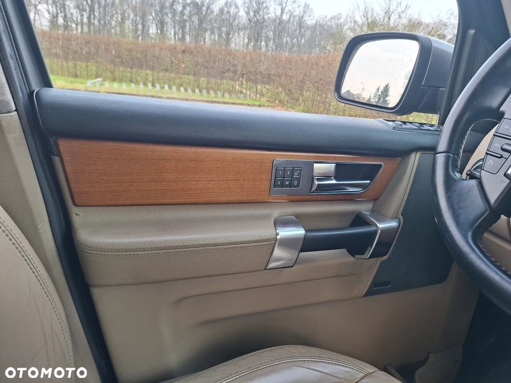 Land Rover Discovery 3.0D V6 HSE - 13