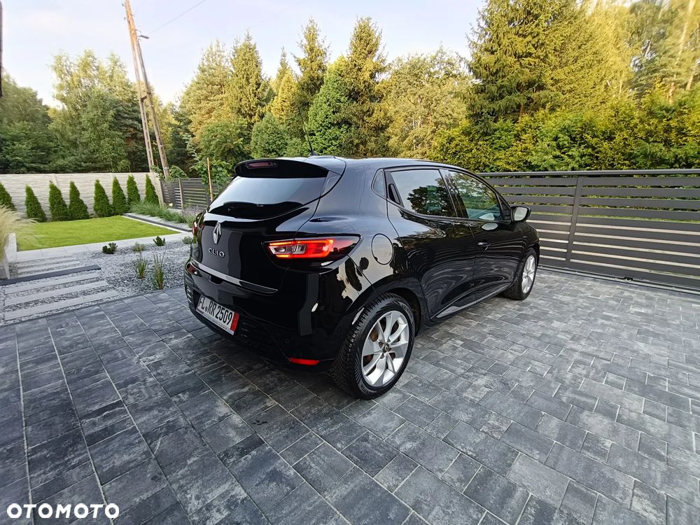 Renault Clio 1.2 16V Limited - 37