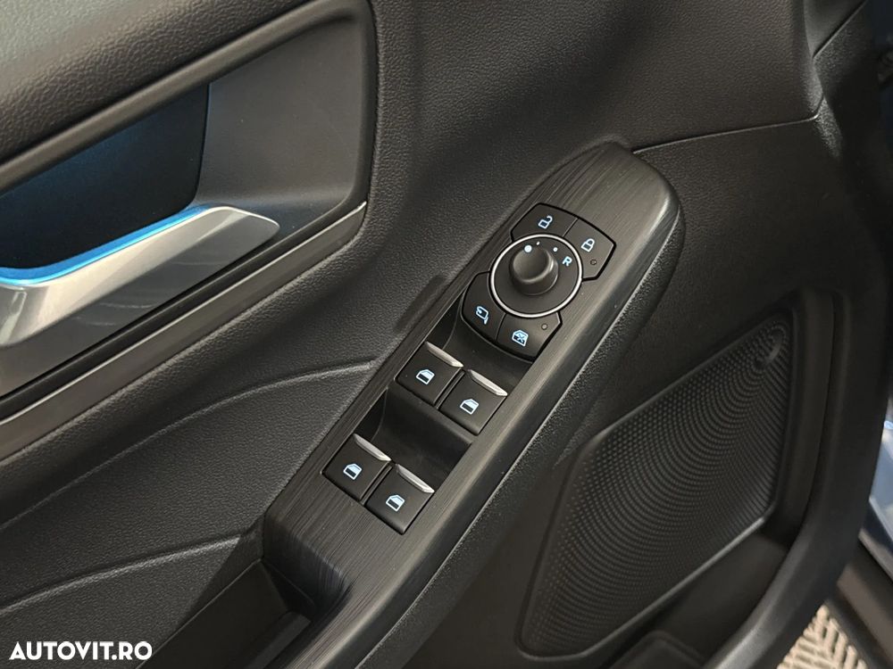 Ford Kuga - 15