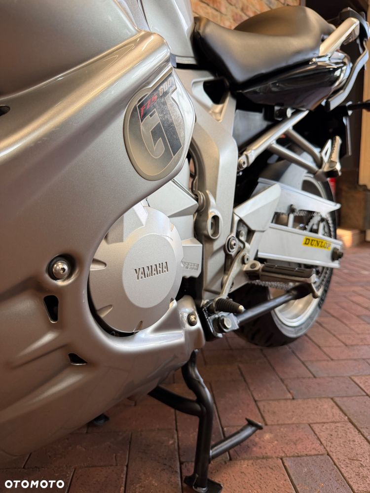 Yamaha FZ6 - 32