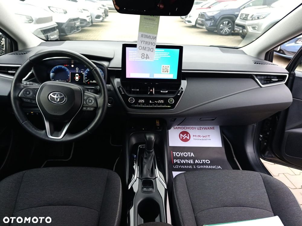 Toyota Corolla 1.8 Hybrid Comfort - 13
