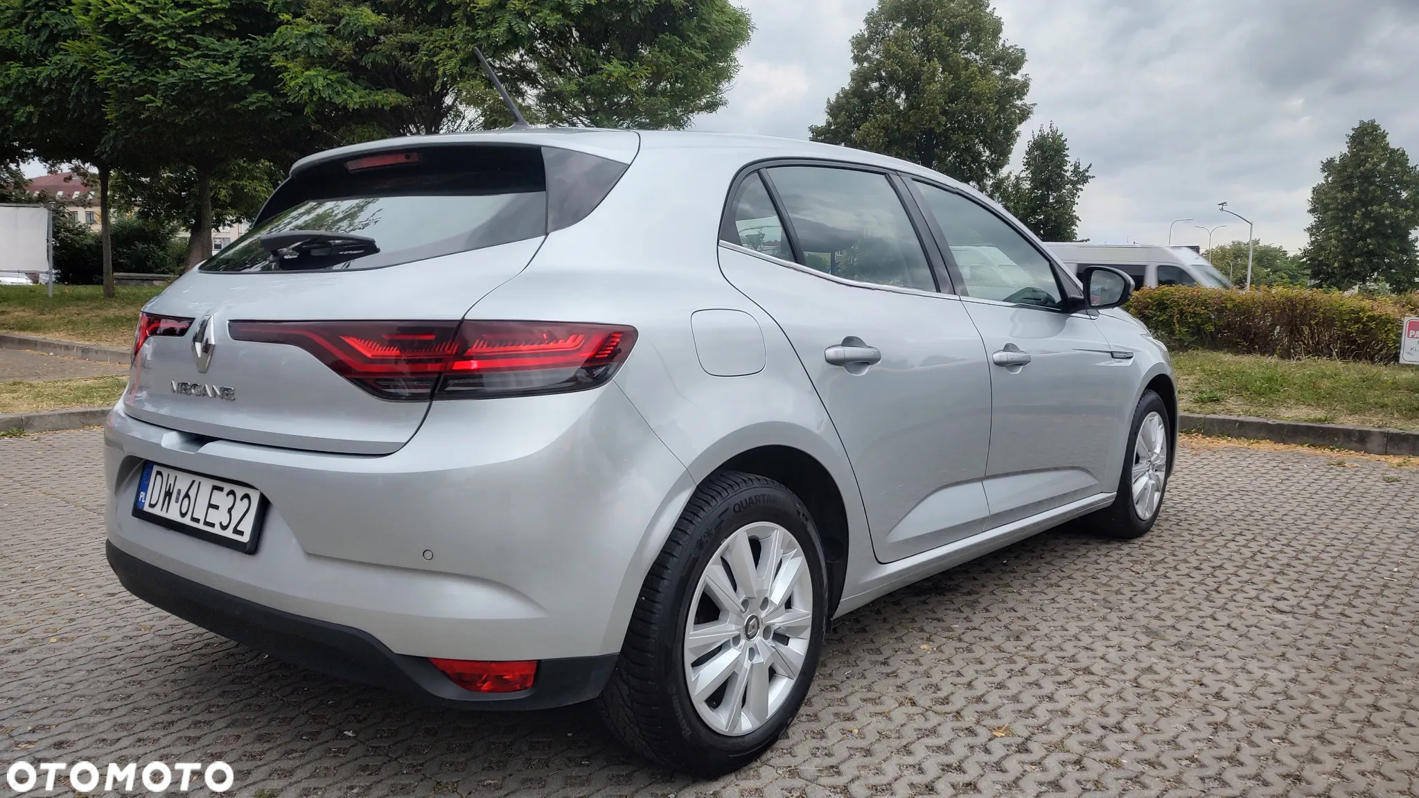 Renault Megane 1.3 TCe FAP Zen - 9