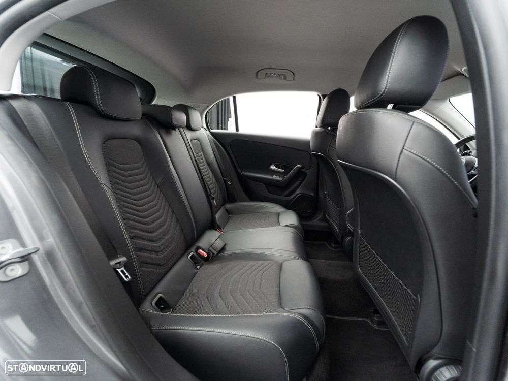 Mercedes-Benz A 250 e Style Plus - 41