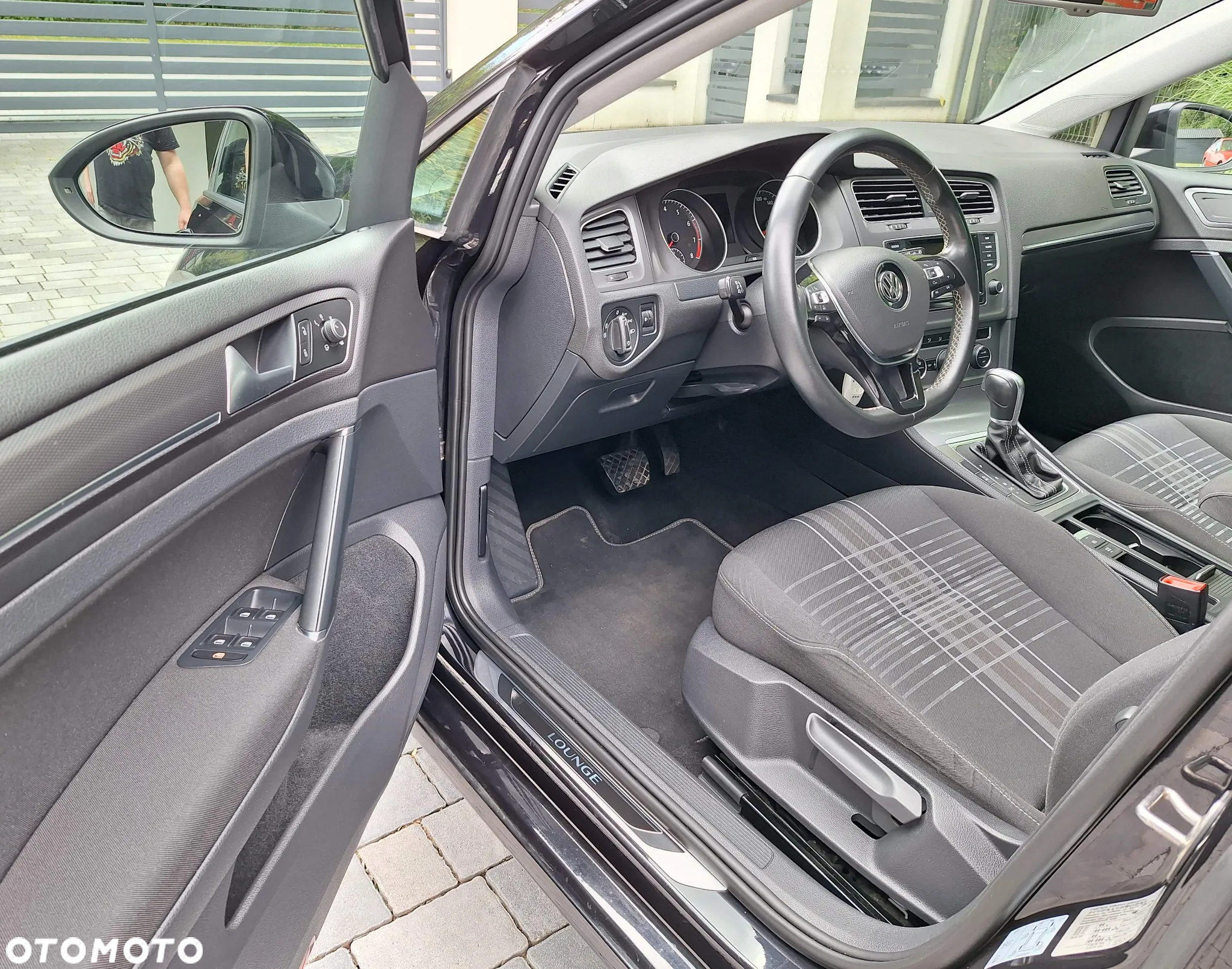 Volkswagen Golf 1.4 TSI BlueMotion Technology DSG Lounge - 10