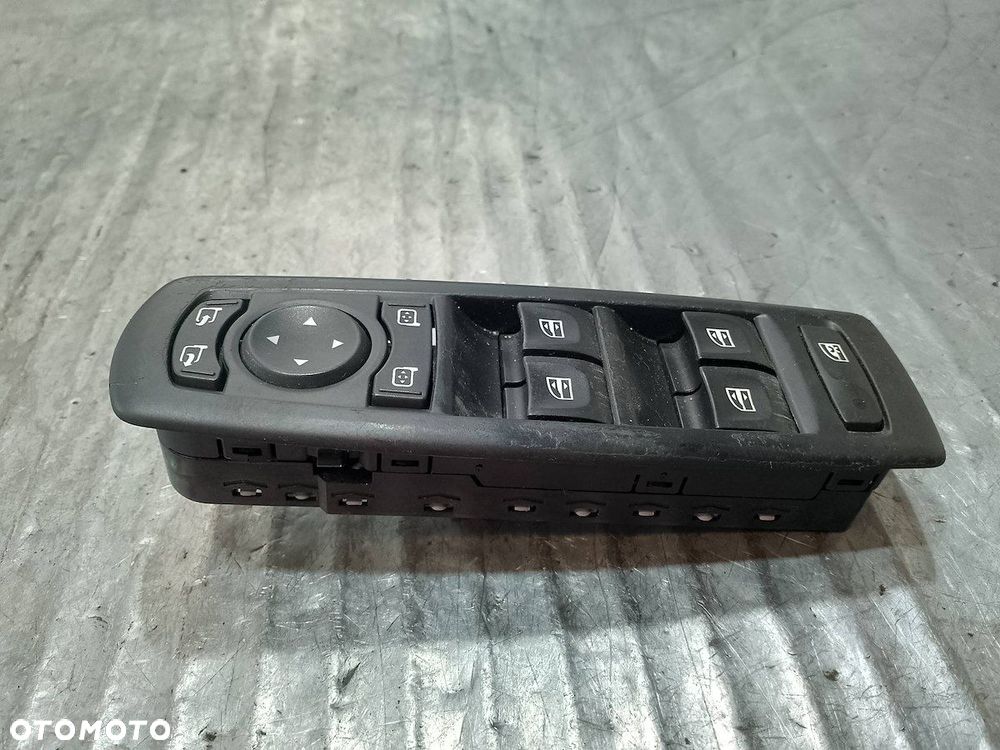 PRZEŁĄCZNIK SZYB LUSTEREK RENAULT LAGUNA III 809610006R 2.0 16V - 4