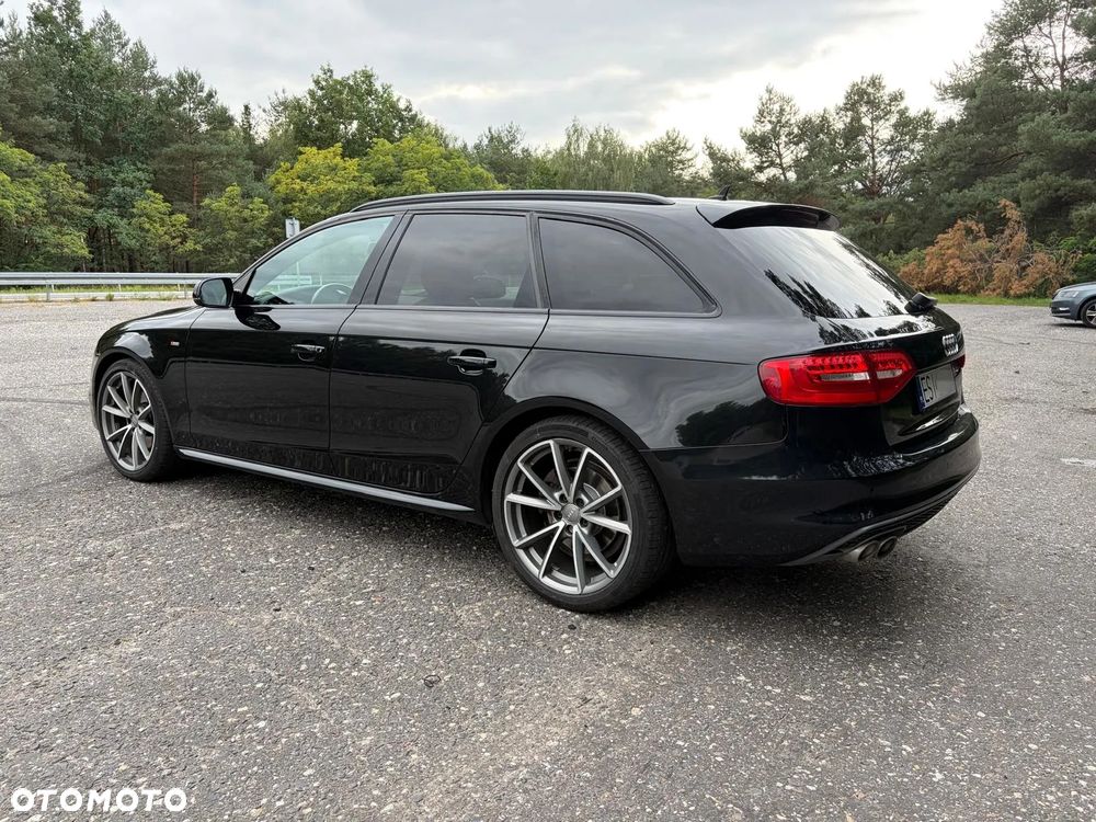 Audi A4 Avant 2.0 TDI DPF quattro S tronic S line Sportpaket - 4