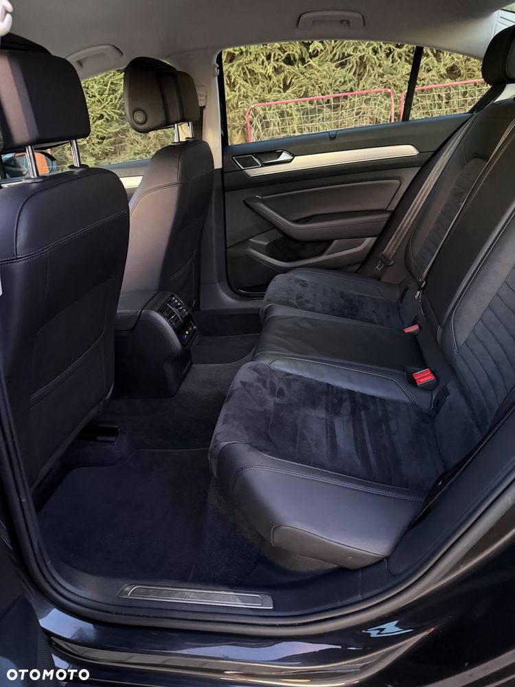 Volkswagen Passat 2.0 TDI SCR Highline DSG - 11
