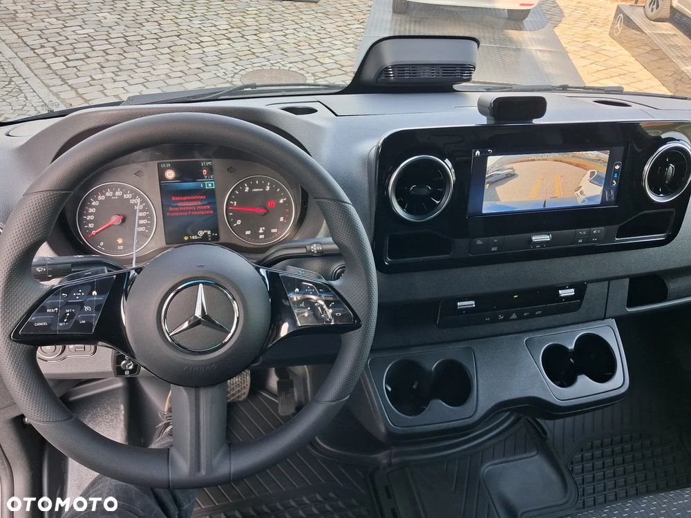 Mercedes-Benz Sprinter 319 CDI Furgon PRO długi - 11