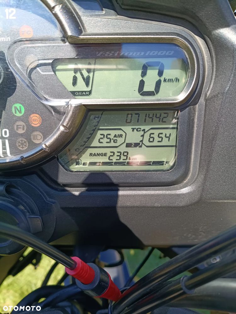 Suzuki V-STROM - 4