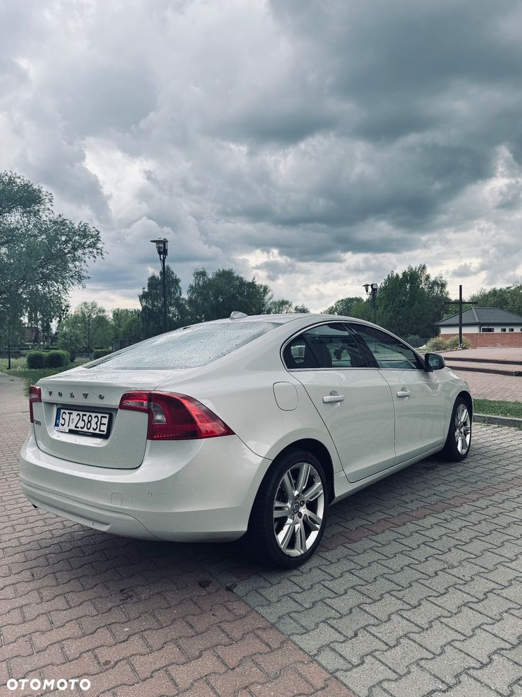 Volvo S60 - 2