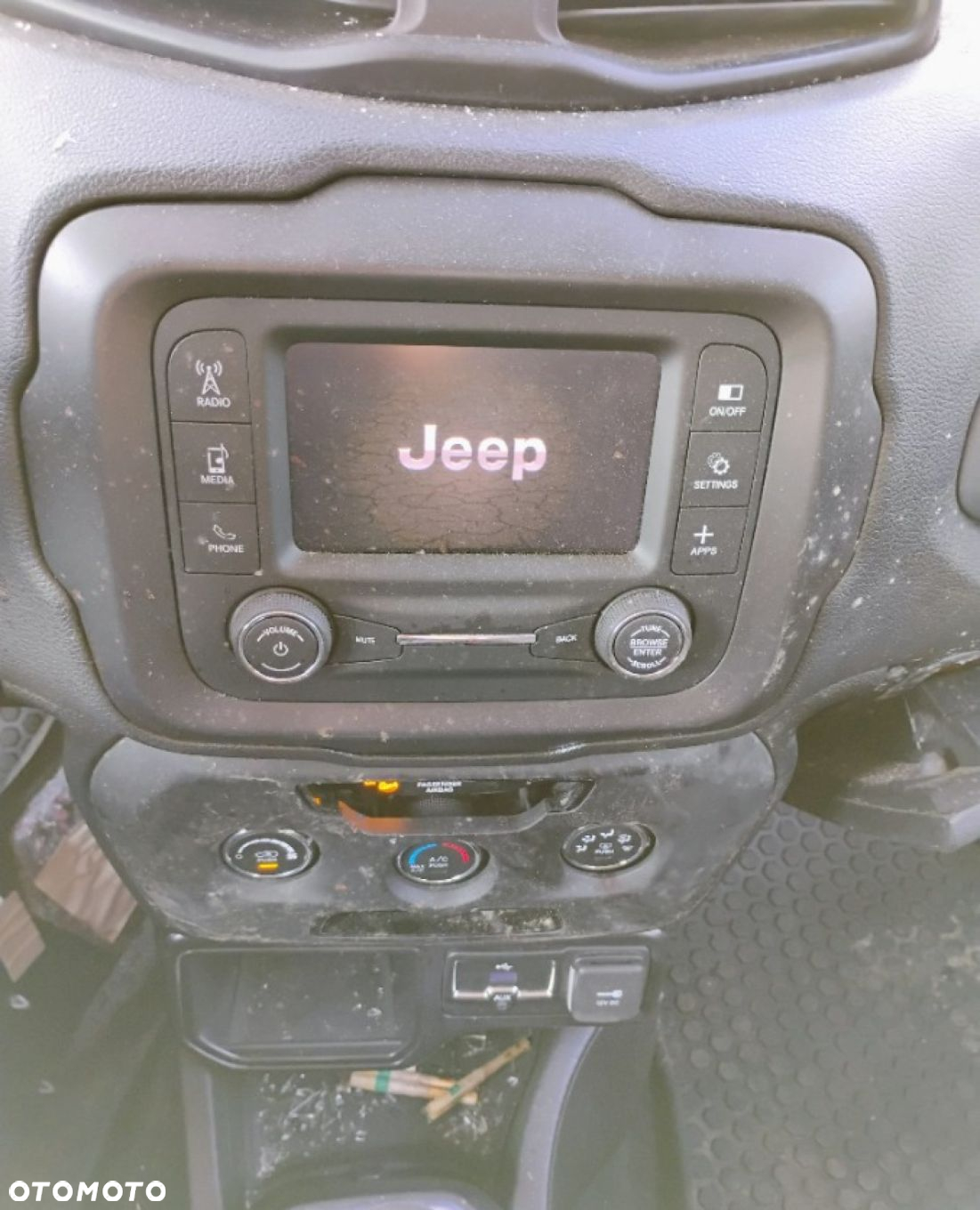 Jeep Renegade - 14