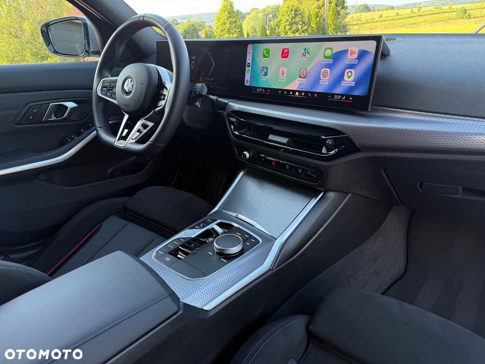 BMW Seria 3 330i xDrive M Sport sport - 30