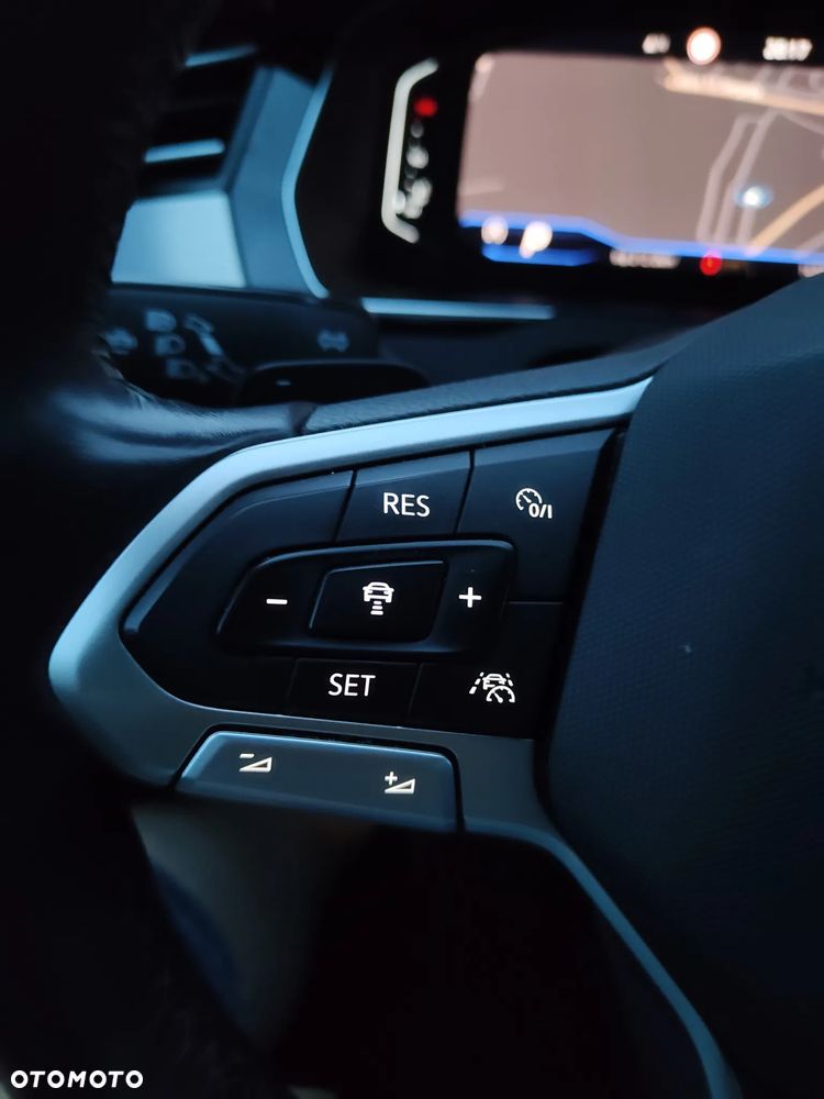 Volkswagen Passat Variant 2.0 TDI SCR DSG 4Motion Elegance - 34