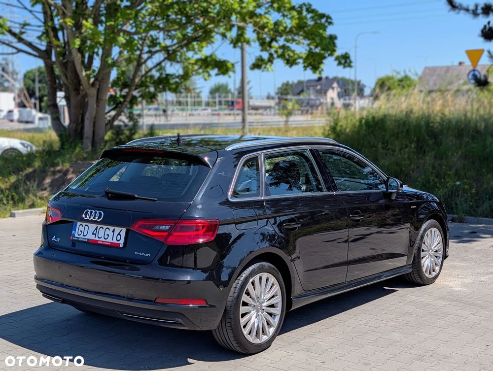 Audi A3 Sportback 1.4 TFSI e-tron Ambition - 4