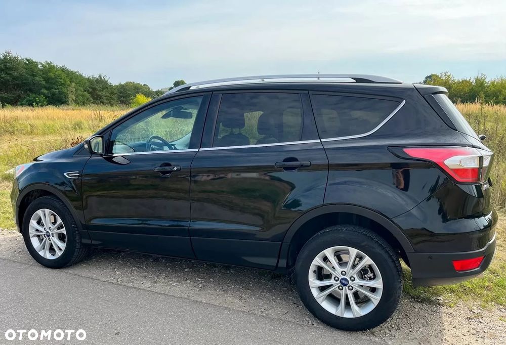 Ford Kuga 2.0 TDCi 2x4 Titanium - 13