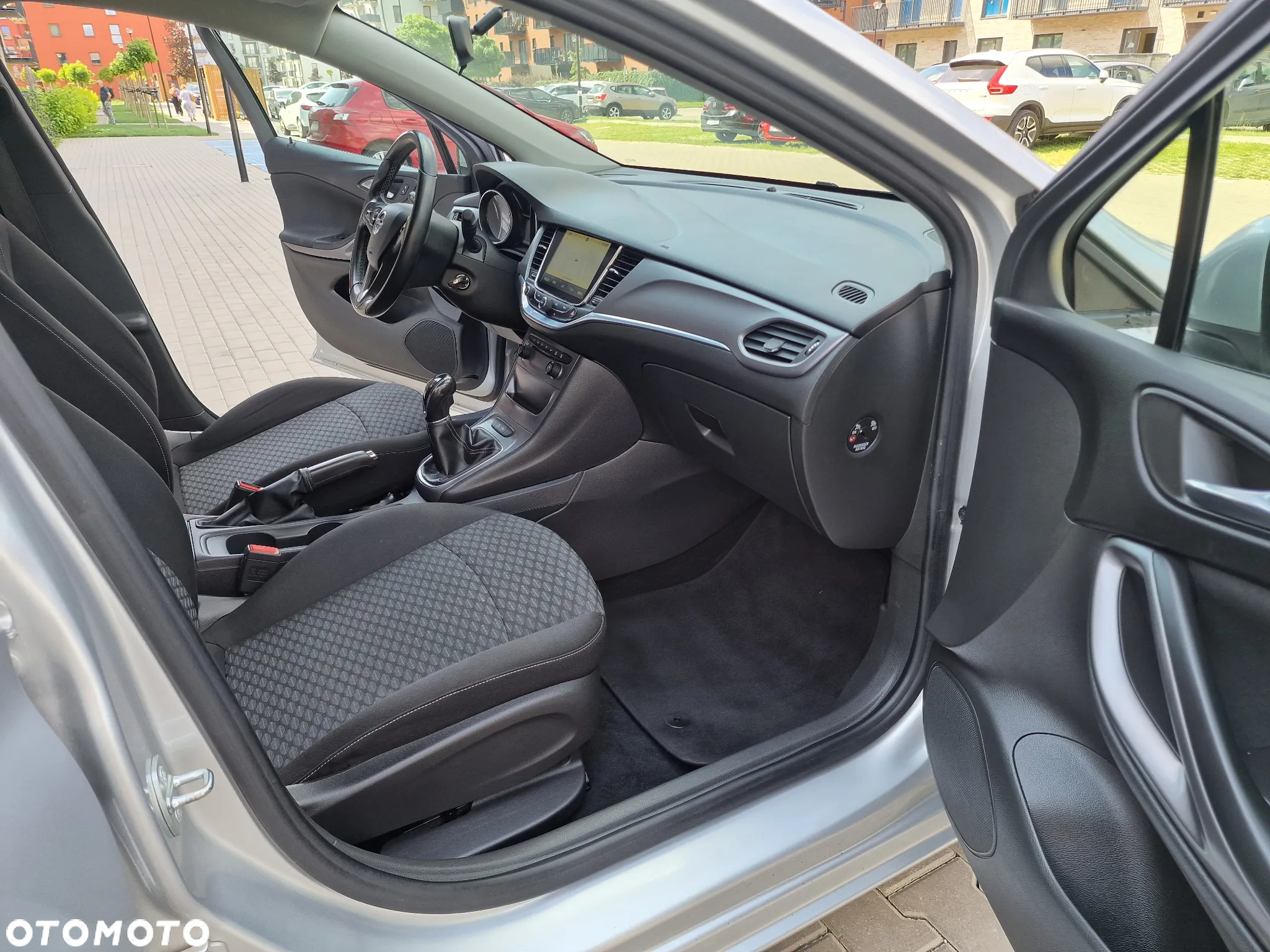 Opel Astra V 1.6 CDTI Essentia - 13