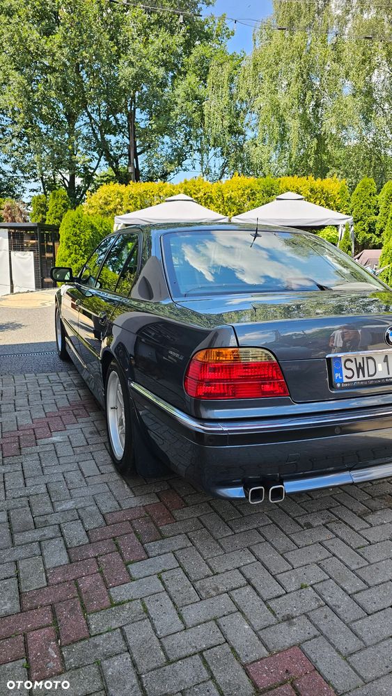 BMW Seria 7 740i - 21