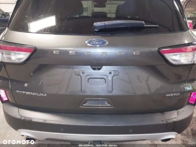 Ford Escape 2.0 EcoBoost AWD Titanium - 14