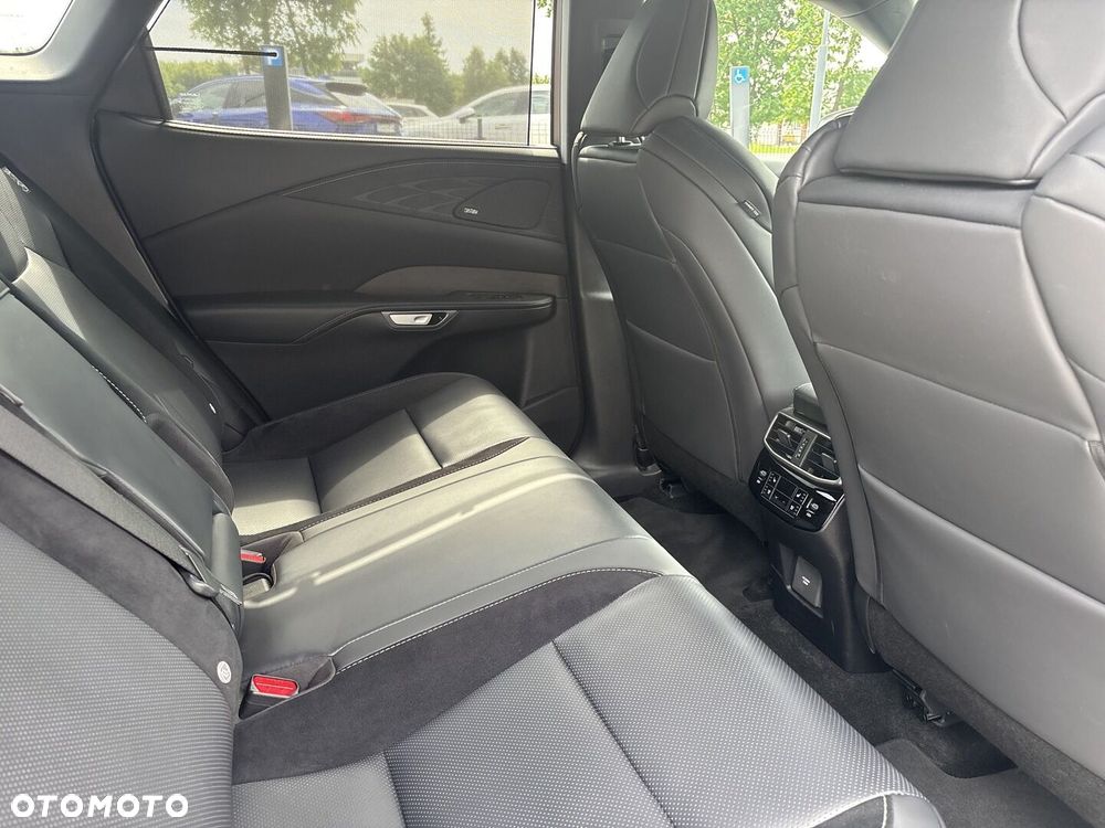 Lexus RX - 19