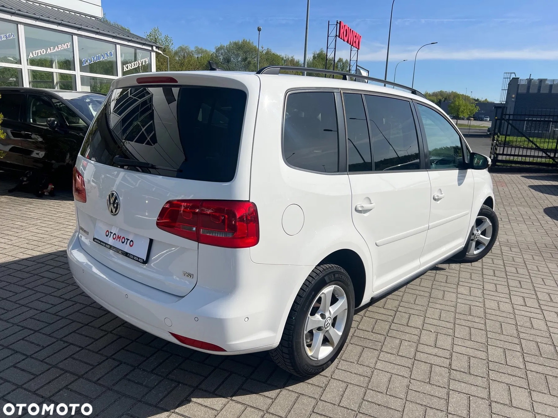 Volkswagen Touran 1.4 TSI Comfortline - 2