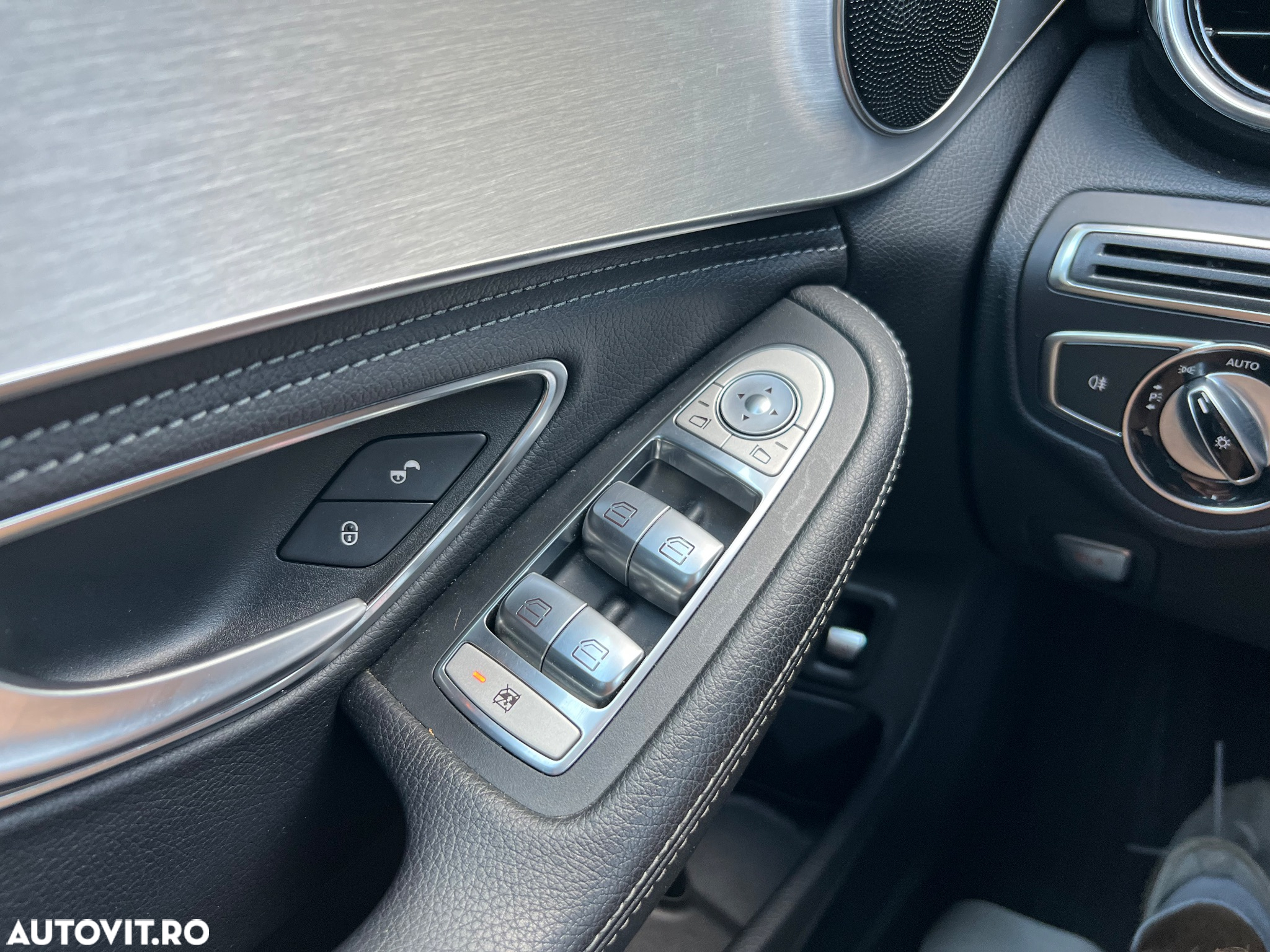 Mercedes-Benz C 220 d T 9G-TRONIC Avantgarde - 20