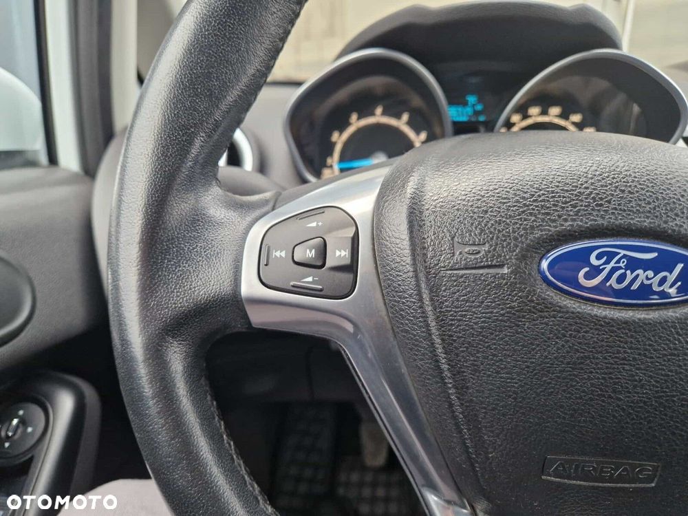 Ford Fiesta - 20