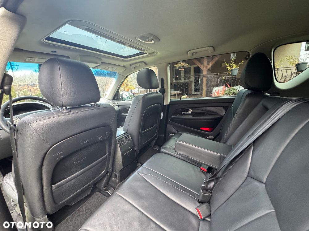SsangYong/KGM Rexton - 13