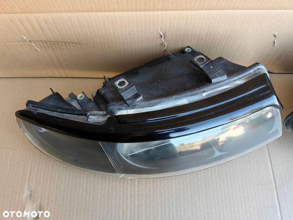 Lampy lampa przód przednie prawa lewa SEAT Leon I Toledo II VALEO komplet - 4