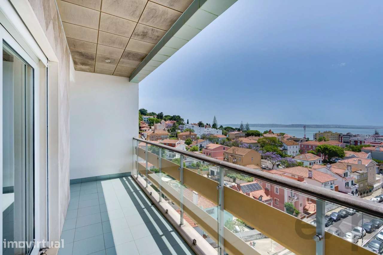 T3 com Vista Mar, Varanda e Parqueamento | A 1 Minuto da Estação de Pa - Grande imagem: 4/26